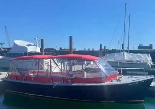 26ft Classic Passenger Boat for Charter! Up to 15 passengers!