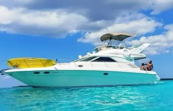 Amazing Sea Ray 42ft  in Puerto Aventuras near Tulum and Playa