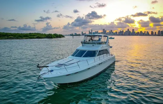 !!FUN IN THE SUN!! Miami Sea Ray Sedan Bridge Flybridge Motor Yacht