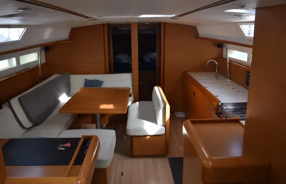 Charter Beautiful Sun Odyssey 419 Cruising Monohull in Santa Cruz de Tenerife