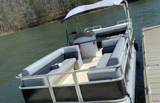 25ft Large Pontoon Party Barge on Mountain Island Lake!