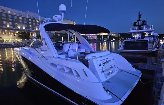Exclusive Charter at the National Harbor with Sea Ray 330 Sundancer Yacht