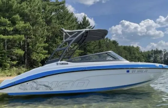 2022 Yamaha Jet Boat | Tubes + Wakeskates Included