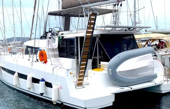 2020 Bali 4.1 Sailing Catamaran Charter in Lavrion