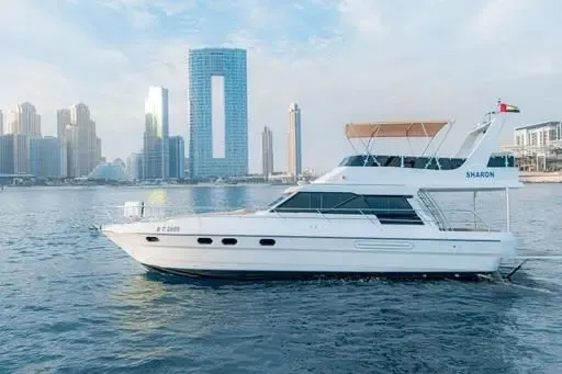 55ft Luxury Yacht with Free Soft Drinks - Dubai Marina Best Price