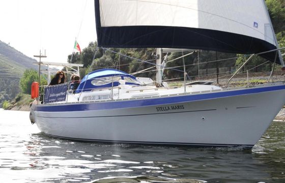 Moody33 MKII Sailing Yacht for 4-Hour Adventure!