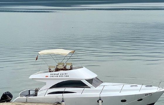 42ft Vranjina Tours Princess Flybridge Motor Yacht Rental in Skadar Lake, Montenegro
