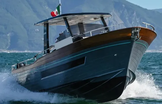 Mizar 33 Center Console • CAPRI • Amalfi Coast •