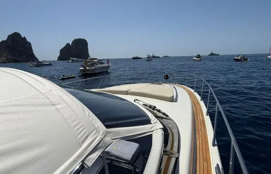 Private Charter - Riva Rivale 52 Luxury Yacht In Capri