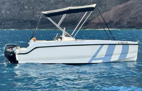 Best no license boat in Tenerife. Not license required