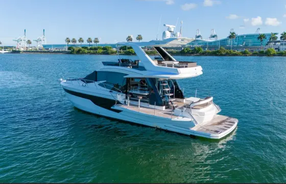 Luxurious 53ft Galeon serving Florida and Bahamas