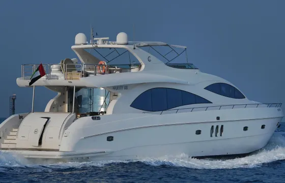 Experience Dubai on our Majesty 88ft Jacuzzi Yacht!