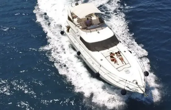 Yacht charter in Bodrum · Fairline Squadron 65 (2023)