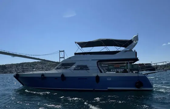 Luxury Yacht Tour on the Bosphorus-Perfect For Special Occasions