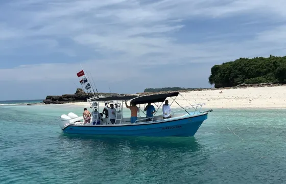 Amazing Fishing Charter in a 30’ Private Boat fully equipped