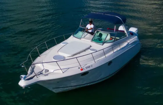37ft Monterey - Miami tours and swimming fun experiences