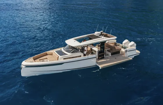 Saxdor 400 GTS Luxury Cruiser in Ibiza