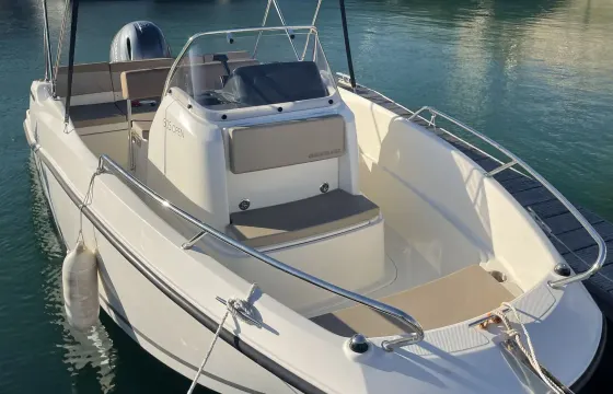 Quicksilver 505 Open 80CV speedboat in Cascais, Lisbon