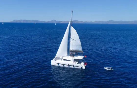 Bali 4.1 Catamaran with capacity of 8 people in Fethiye / Gocek