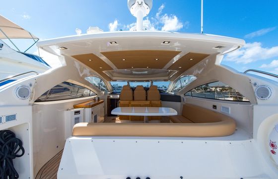 Sporty and Classy daily cruises
