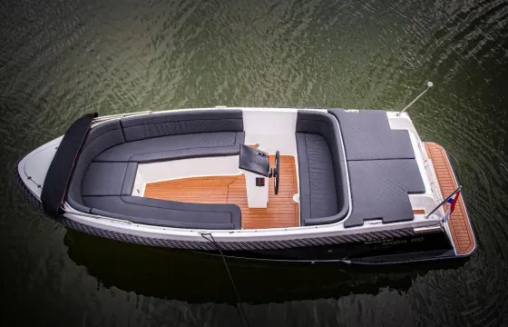 Perfect Boat For A Day On The Water With Family Or Friends in Kortgene, Zeeland