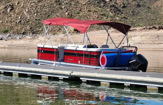 Beautiful 2022 Crest 240LX Tritoon for rent at Lake Pleasant w/ seating for 12!