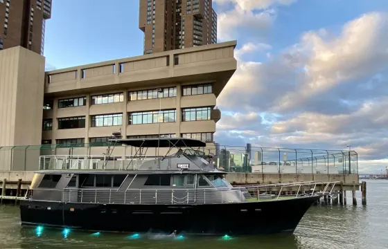 Custom Hatteras Motor Yacht in Vibrant NYC (Up to 35 Guests)