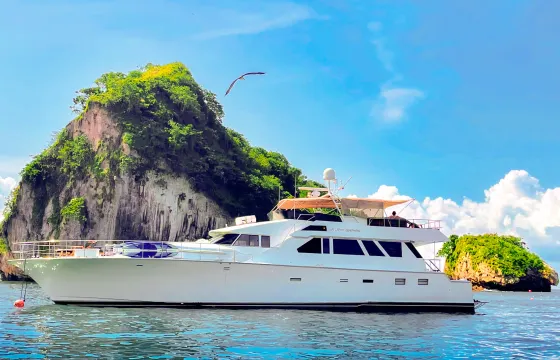 90’ Cheoy Lee - The Ultimate Yacht Experience in Puerto Vallarta