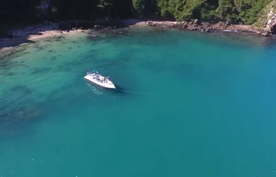 Enjoy the 30' Delta in Búzios, Rio de Janeiro for 10 people