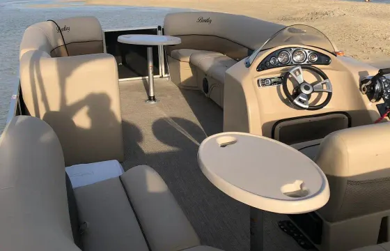 All in 2019  Bentley Pontoon Party insta Boat