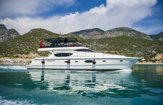 2010 Ferretti 550 Luxry Yacht for Charter in Antalya