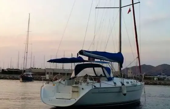 Beneteau Cyclades 43 Cruising Monohul Bareboat Charter in Turgutreis, Turkey