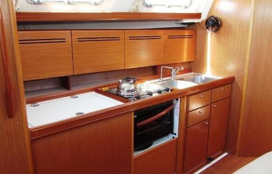 Beneteau Cyclades 43 Cruising Monohul Bareboat Charter in Turgutreis, Turkey