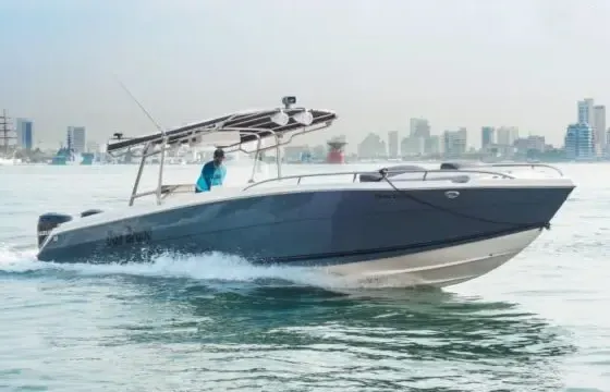 42ft Luxury Center Console Rental / Visit Rosario Islands and Baru