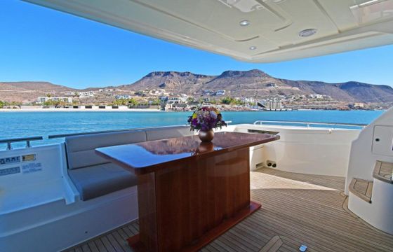 2013 Luxury Ferretti 72’ Yacht VIP Service. Balandra and Espíritu Santo Island!