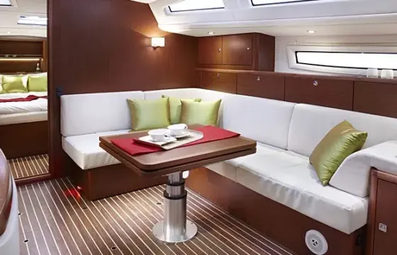 Private Tour in a Luxury Sailboat