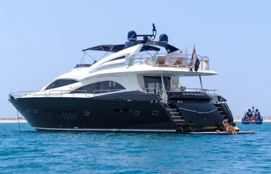 Ultra Luxury 90ft Mega Yacht with Jacuzzi & BBQ - 20 Pax Vip Experience