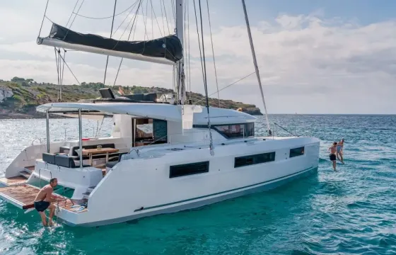 Catamaran Lagoon 46 in Piso Livadi