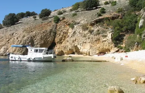 Taxi Boat Excursions onboard 26' Semideplasman Boat in Punat