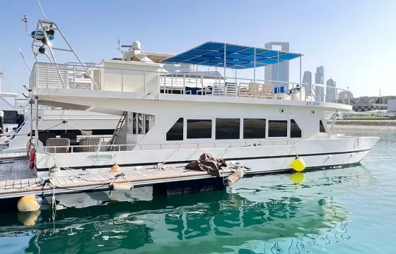 62ft Azimut 60 Motor Yacht Charter in Dubai Marina - 25 Guest Capacity