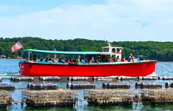 Discover the Damariscotta River where 80% of Maine oysters are farmed