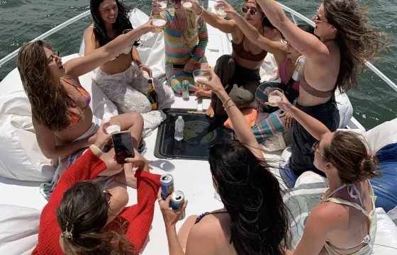 Luxury 40ft Mission Bay Party Yacht fully licensed charter-BYOB 12 guests
