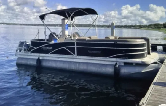 24 foot Sweetwater Pontoon - Seats up to 12