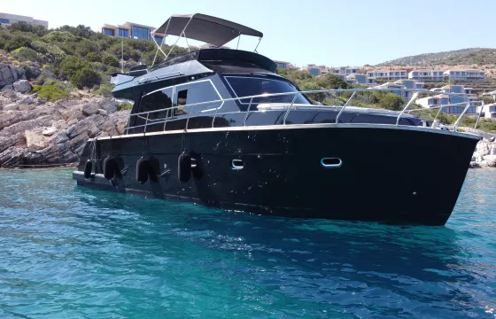 Black 46ft Custom Motor Yacht for Tour in Bodrum!