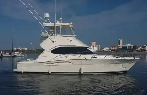 Hatteras 42ft Yacht for up to 12 people! Exclusive experience