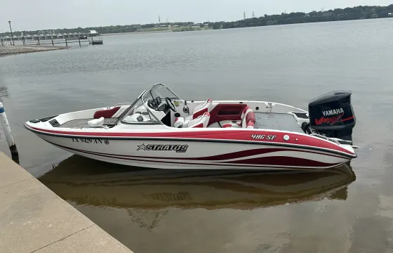 Stratos 486SF Fish and Ski