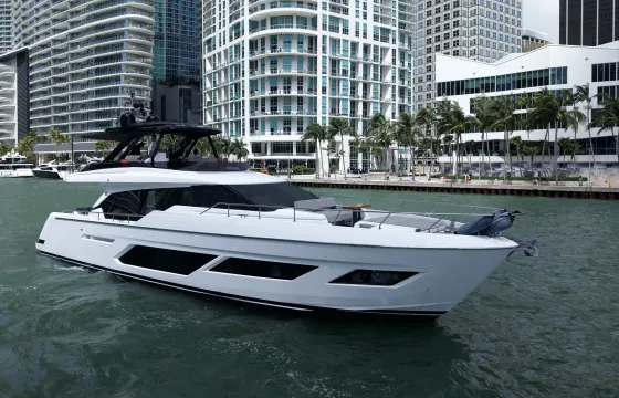 2024 Ferretti 80 | Ultra-Luxury Yacht Charter in Miami | Jacuzzi
