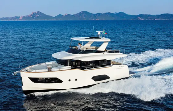 Motor Yachts Absolute Navetta 58