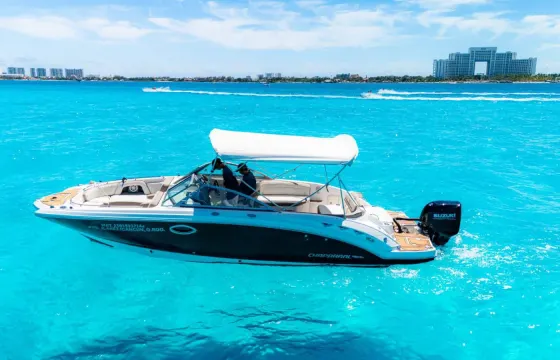 Chaparral 284 Sunesta Deck Boat for Private Cruise in Cancun - 8 People