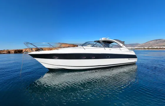 Chase the Horizon in Style on board Bavaria 37!